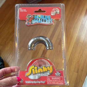 World’s smallest slinky!